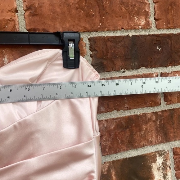 Davids Bridal Womens 8 Blush Pink Sweetheart Strapless Satin Formal Dress - Picture 6 of 8